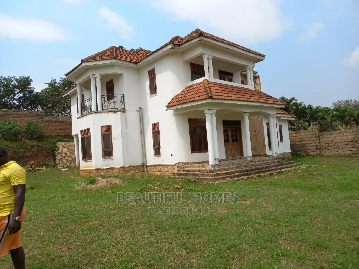 Furnished 5bdrm Duplex in Kira for Sale in Kira