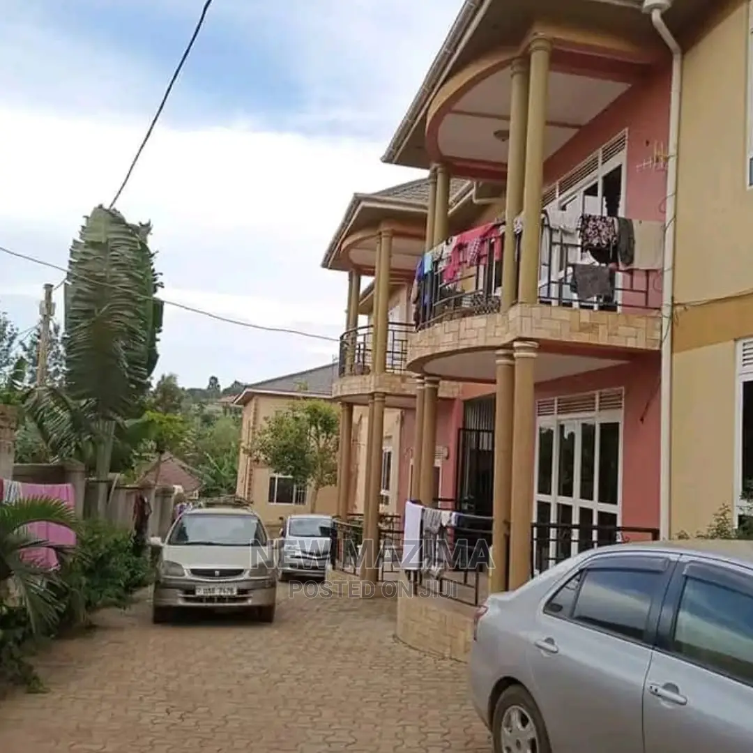 8bdrm Block of Flats in Namugongo, Central Division for Sale in Central Division