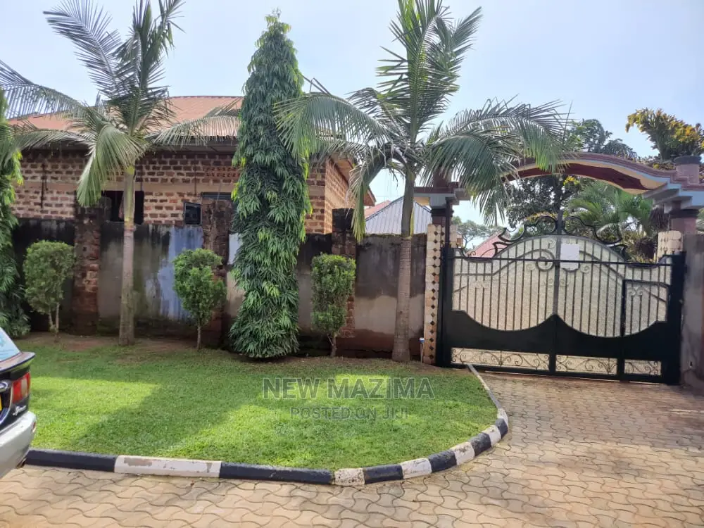 2bdrm House in Kibiri Gangu, Central Division for Sale in Central Division