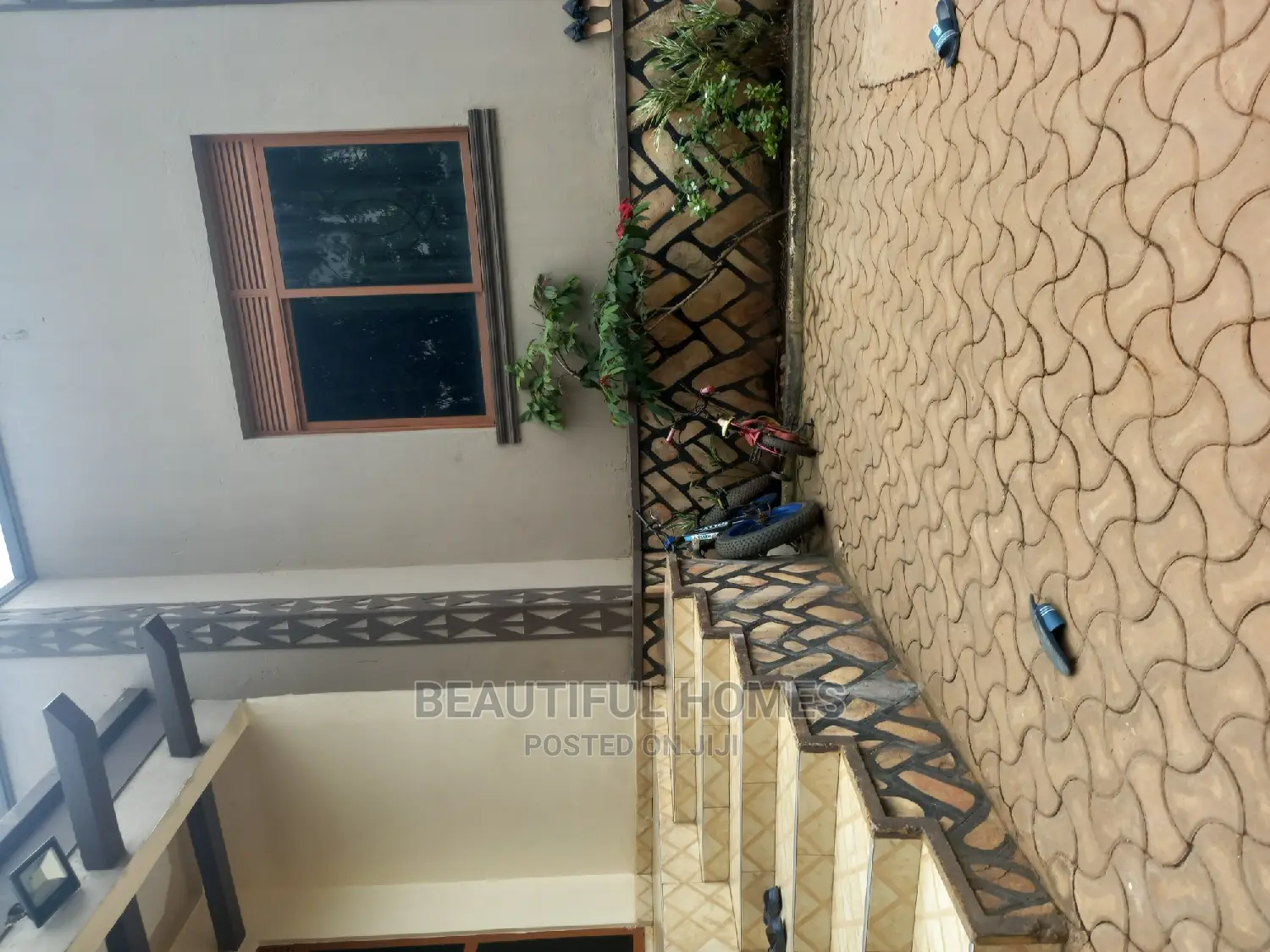 Furnished 3bdrm Maisonette in Kira for Sale in Kira