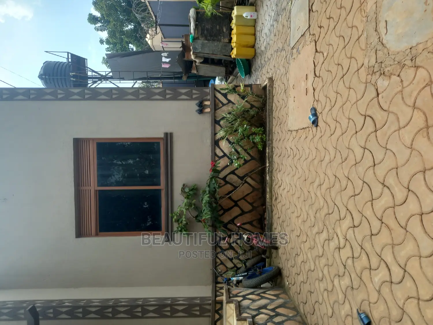 Furnished 3bdrm Villa in Kira for Sale in Kira