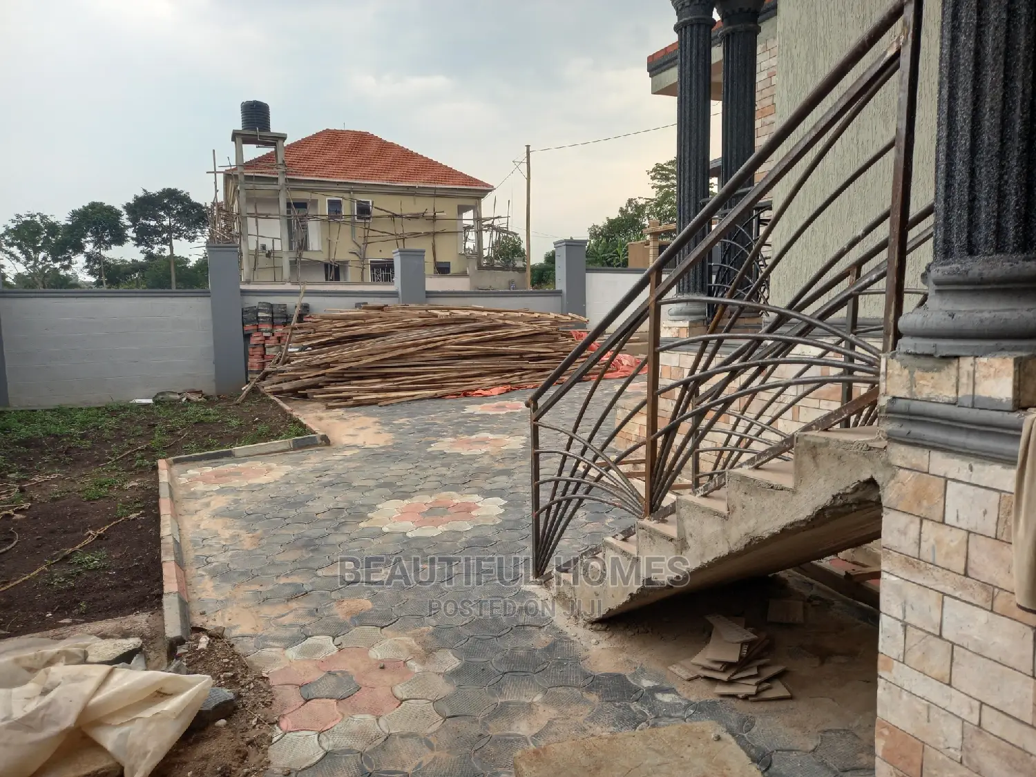 Furnished 4bdrm Bungalow in Kira for Sale in Kira