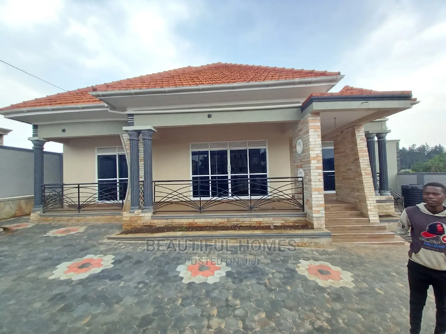 Furnished 4bdrm Bungalow in Kira for Sale in Kira