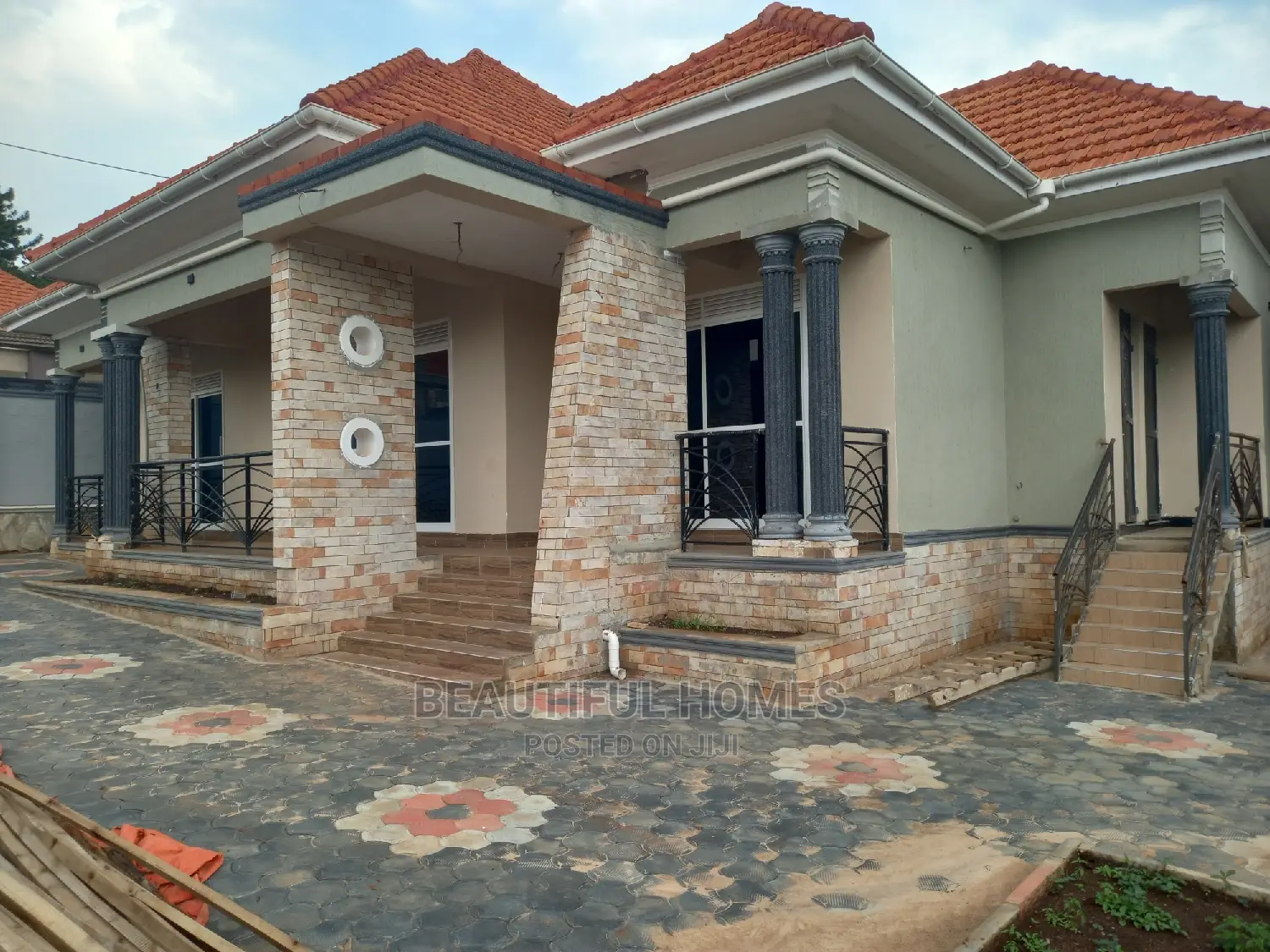 Furnished 4bdrm Bungalow in Kira for Sale in Kira