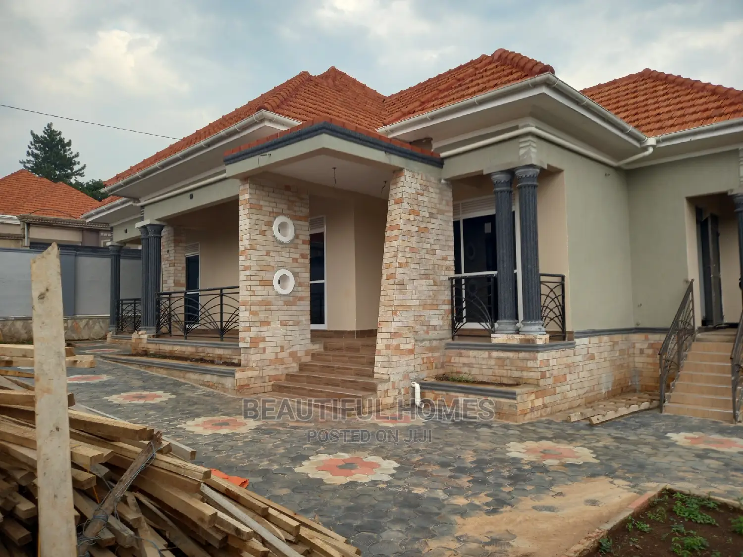 Furnished 4bdrm Bungalow in Kira for Sale in Kira
