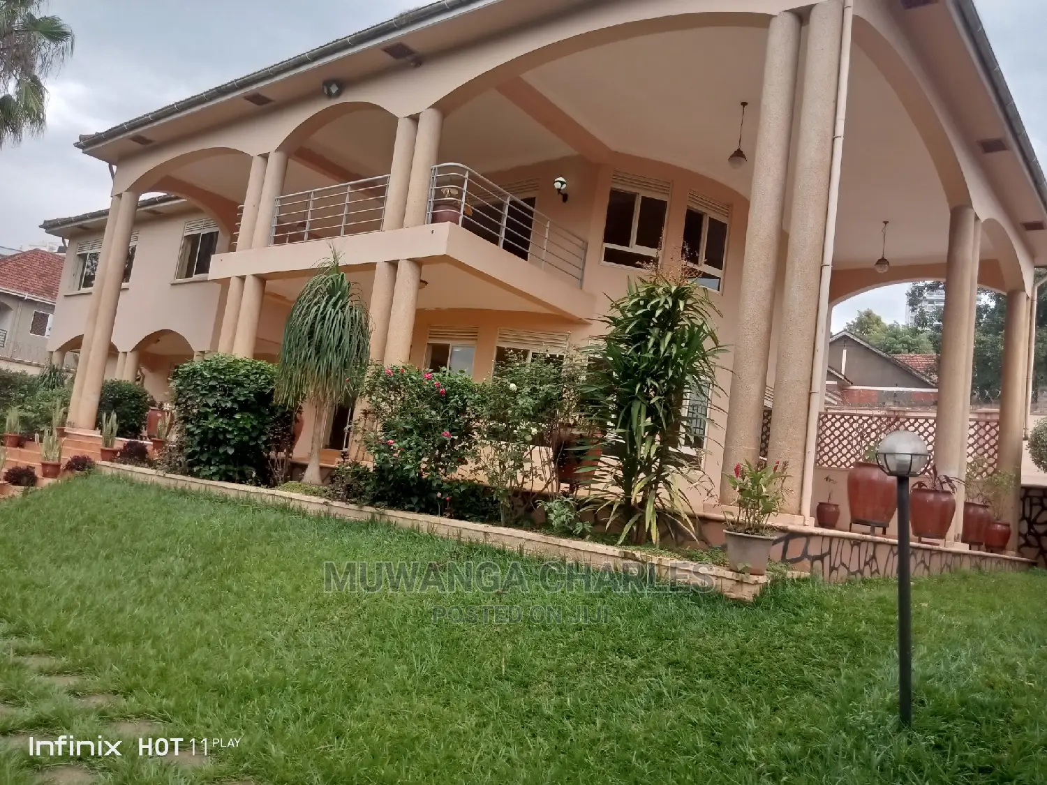 5bdrm Duplex in Fs Properties Ltd, Central Division for Rent in Central Division