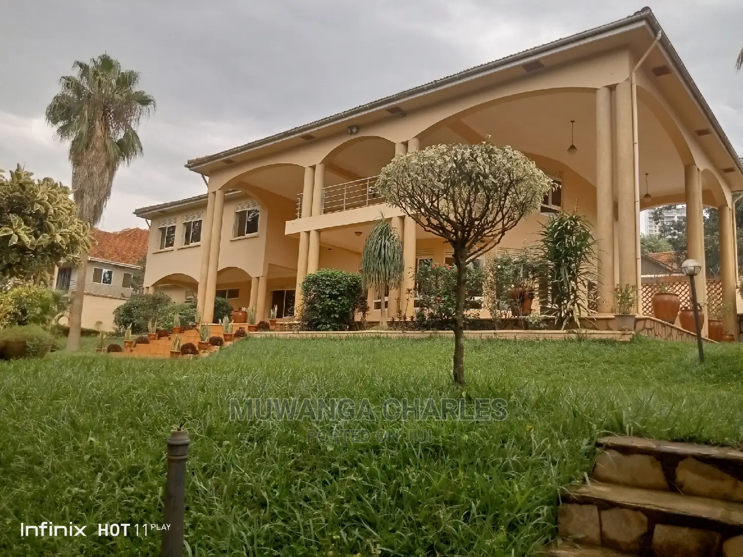 5bdrm Duplex in Fs Properties Ltd, Central Division for Rent in Central Division