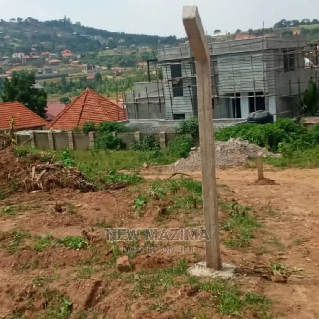 Verybeautiful Hot Plot Sale After Munyonyo in Traffic Lights in Central Division