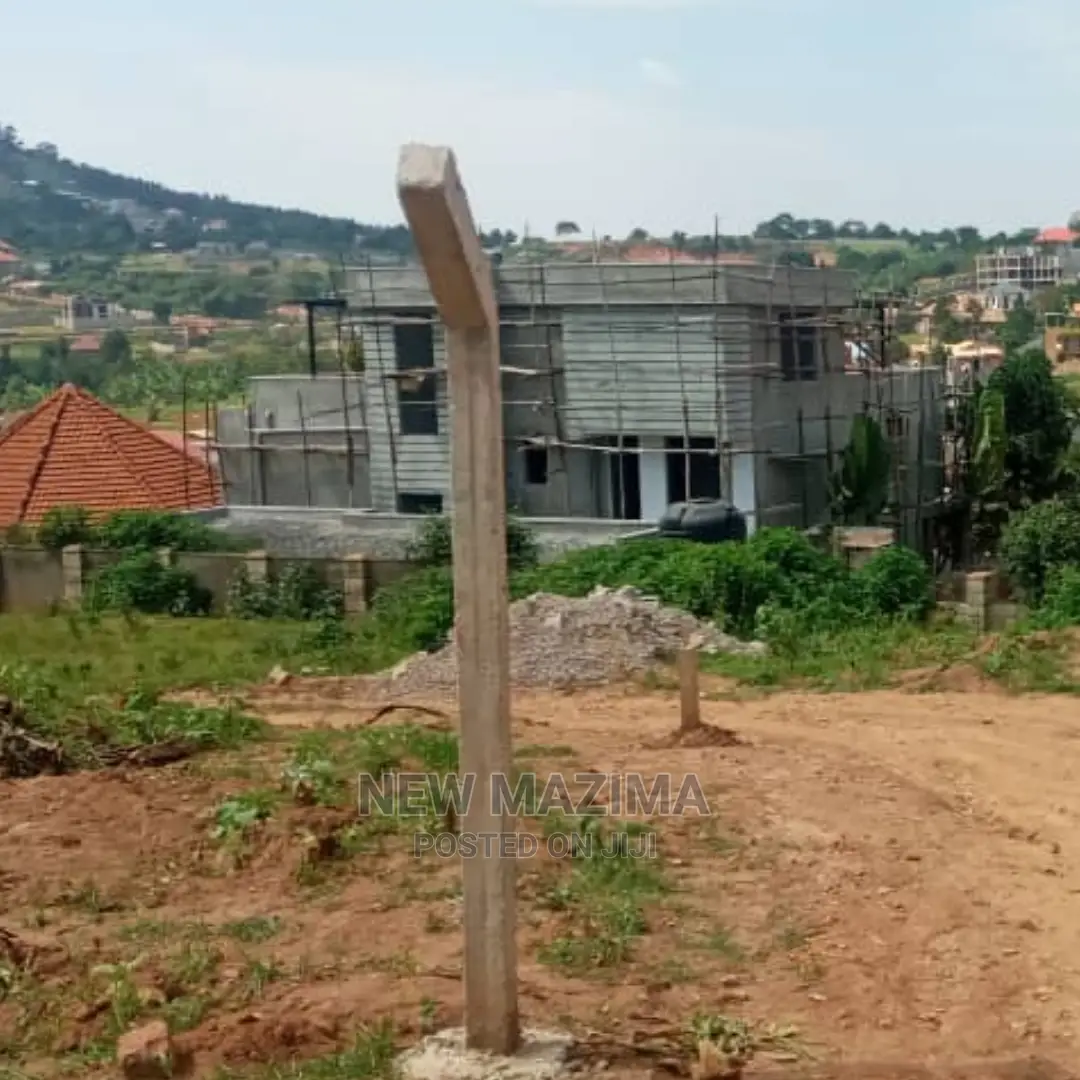 Verybeautiful Hot Plot Sale After Munyonyo in Traffic Lights in Central Division