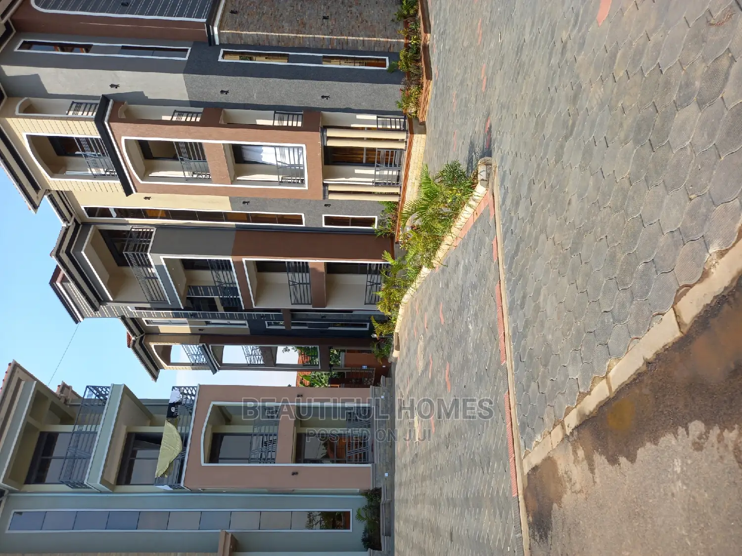Furnished 2bdrm Block of Flats in Kyanja Five Star, Central Division in Central Division