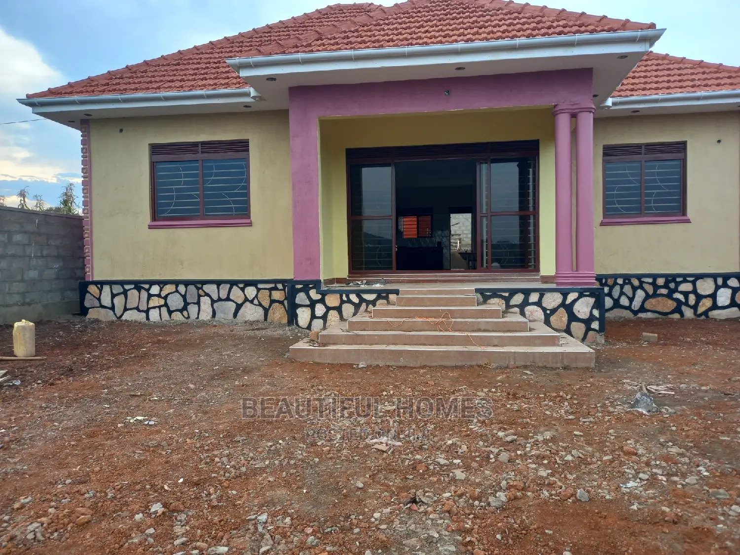 Furnished 4bdrm Bungalow in Kira for Sale in Kira