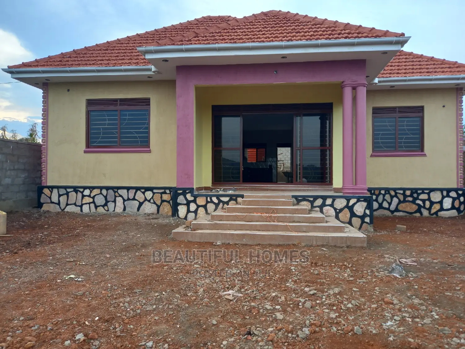 Furnished 4bdrm Bungalow in Kira for Sale in Kira