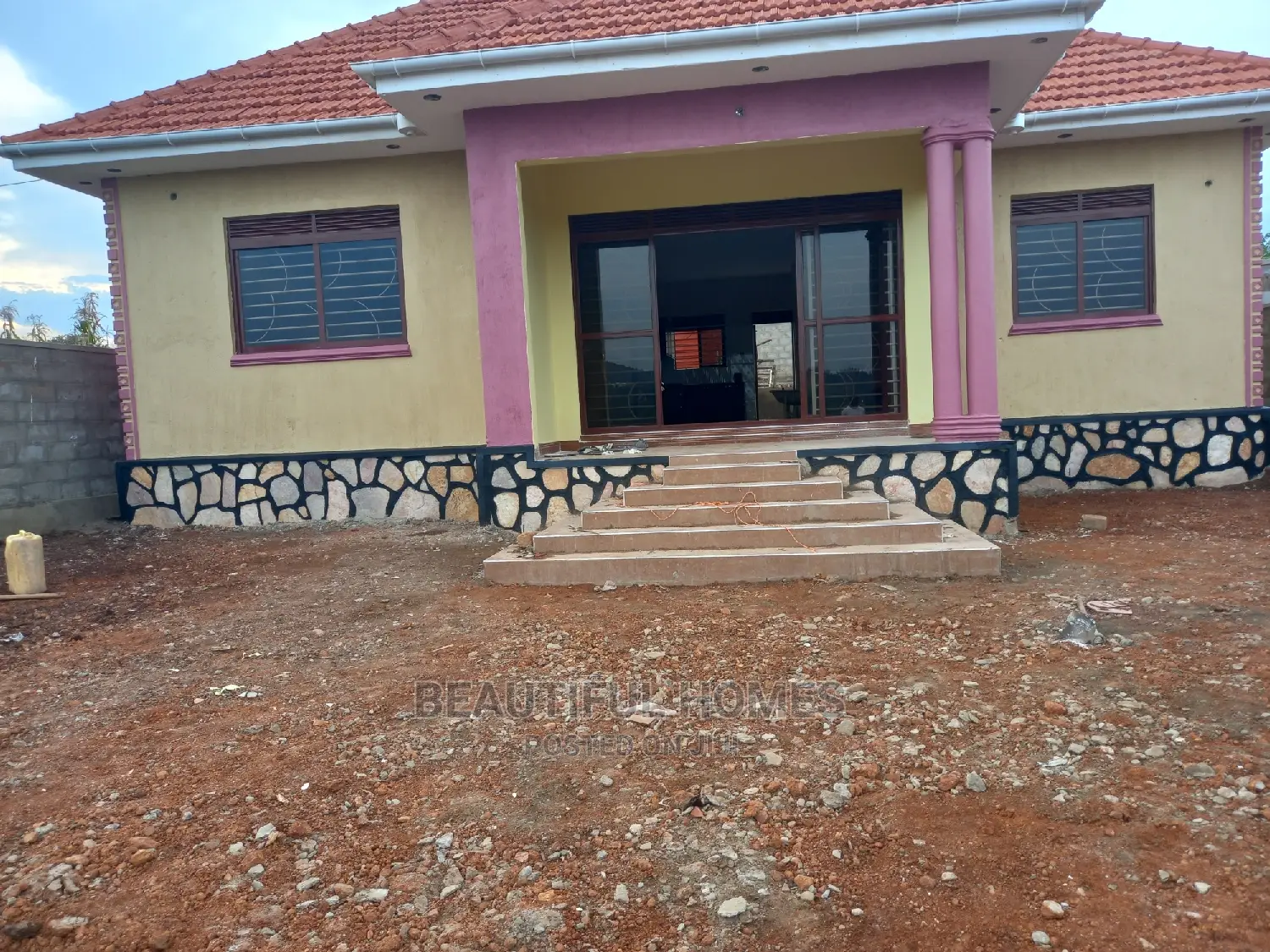 Furnished 4bdrm House in Kira for Sale in Kira