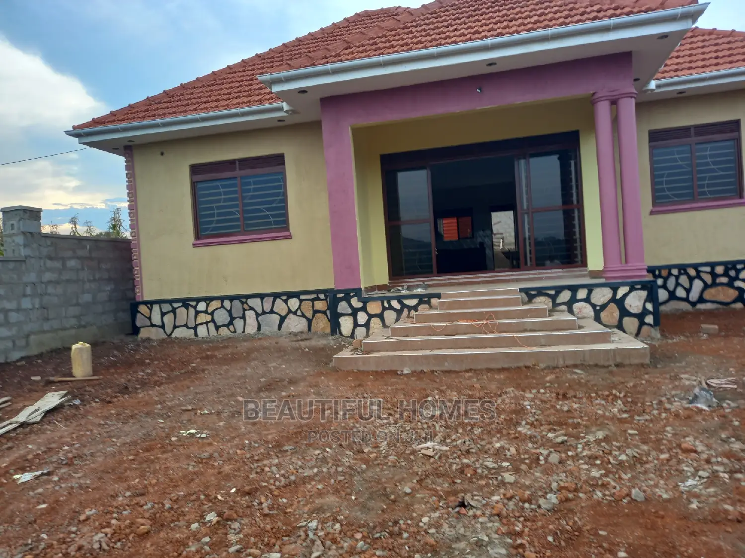 Furnished 4bdrm House in Kira for Sale in Kira