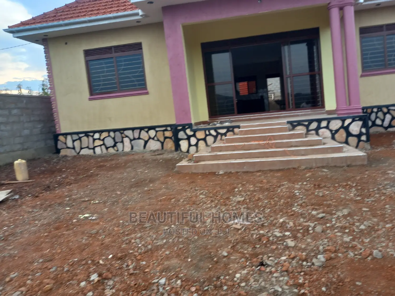 Furnished 4bdrm House in Kira for Sale in Kira