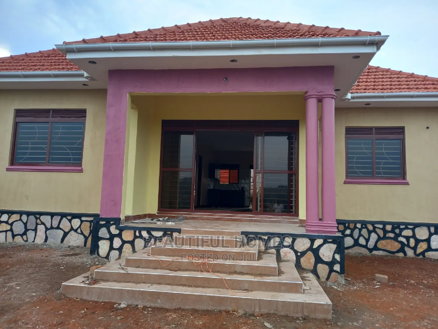 Furnished 4bdrm House in Kira for Sale in Kira