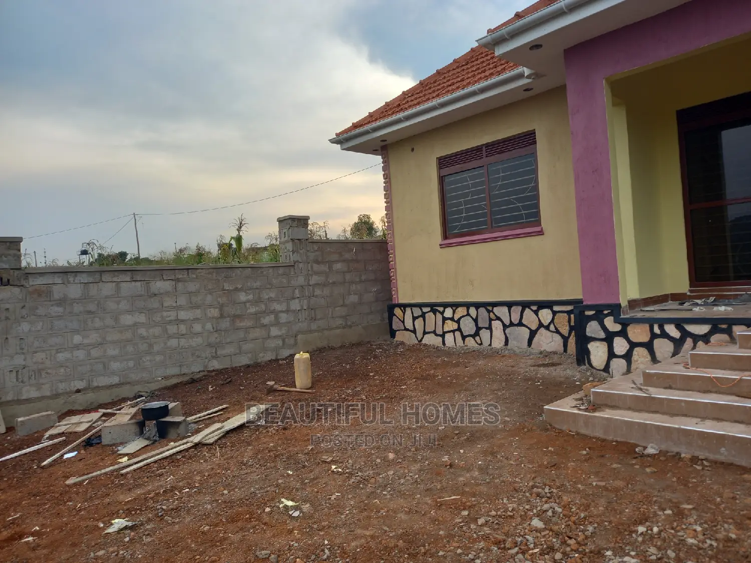 Furnished 4bdrm House in Kira for Sale in Kira