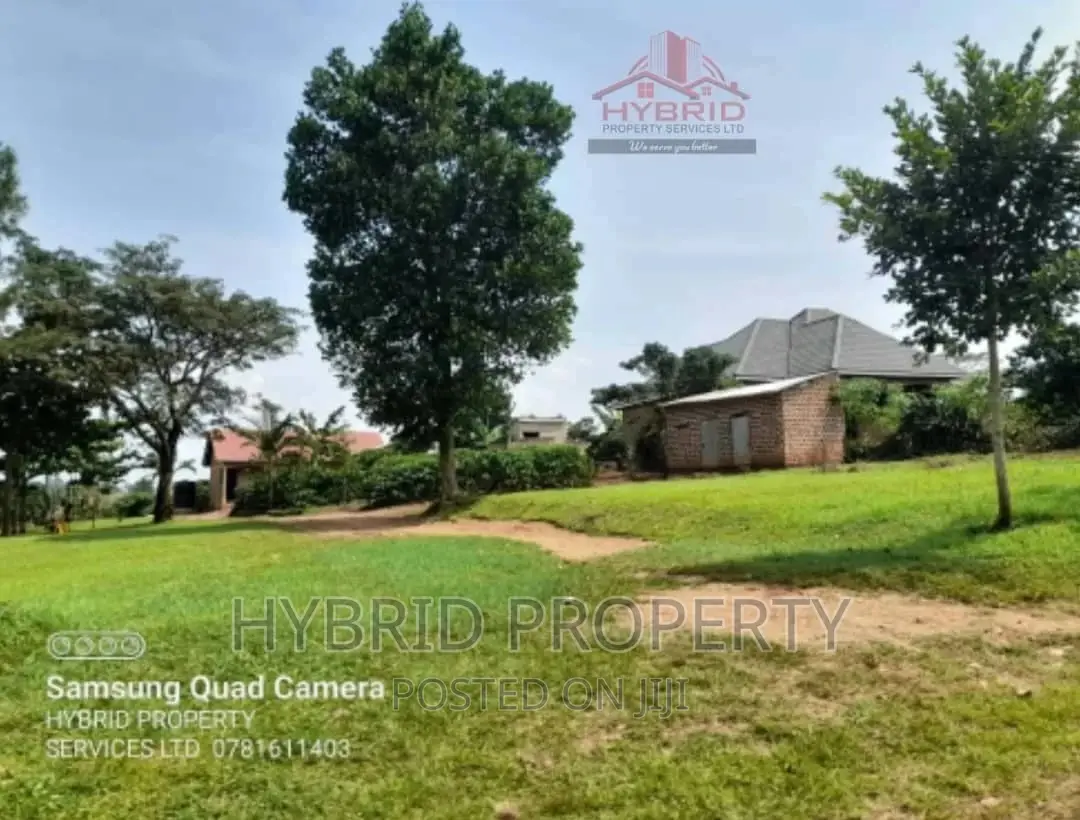 Prime Plots for Sale at Namayumba~Kyampisi Estate~Hoima Road in Namayumba