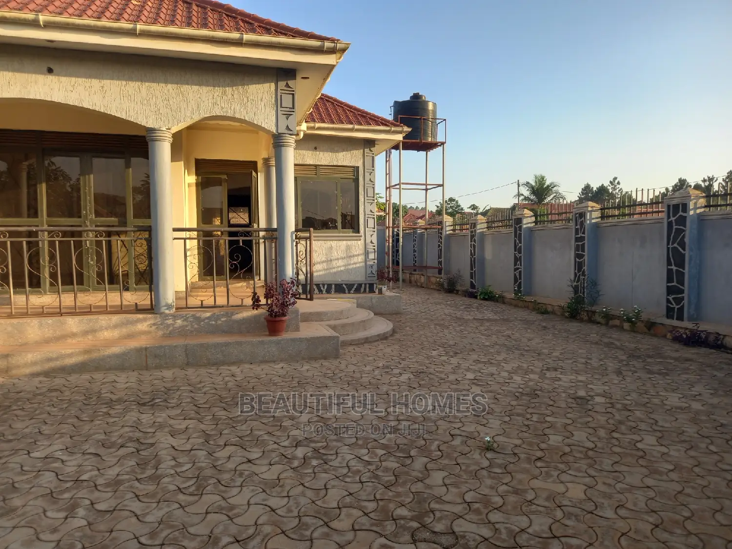 Furnished 4bdrm Bungalow in Kira for Sale in Kira