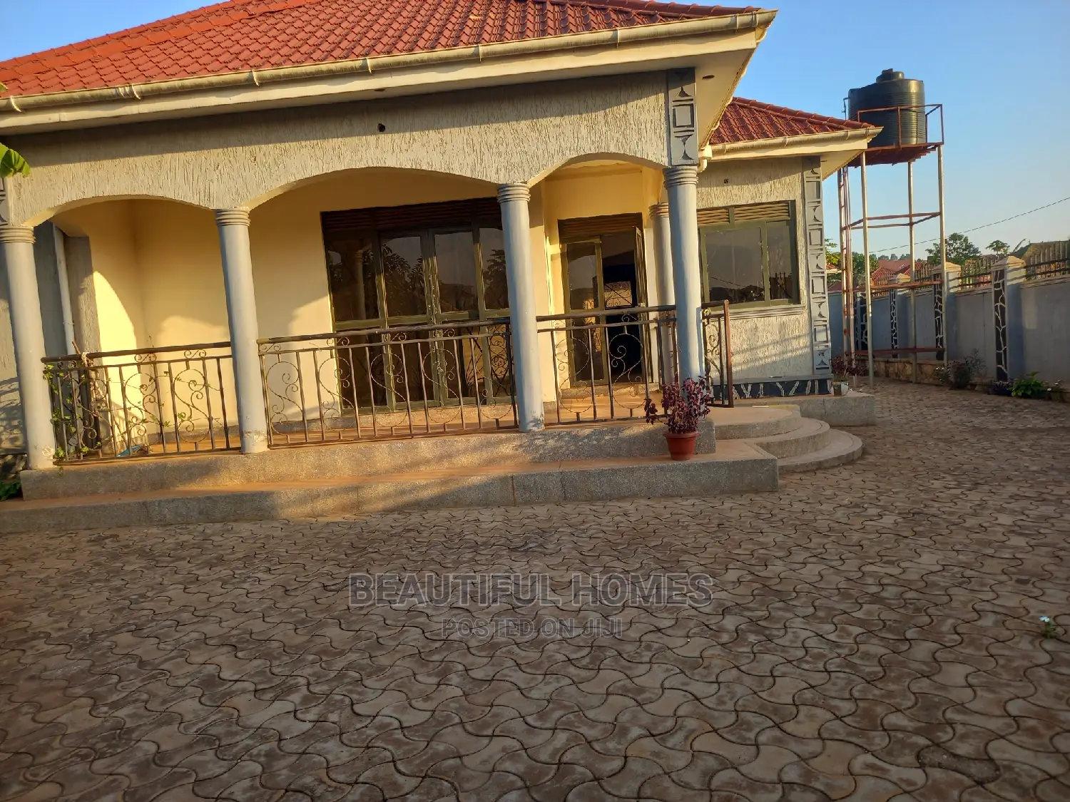 Furnished 4bdrm Bungalow in Kira for Sale in Kira