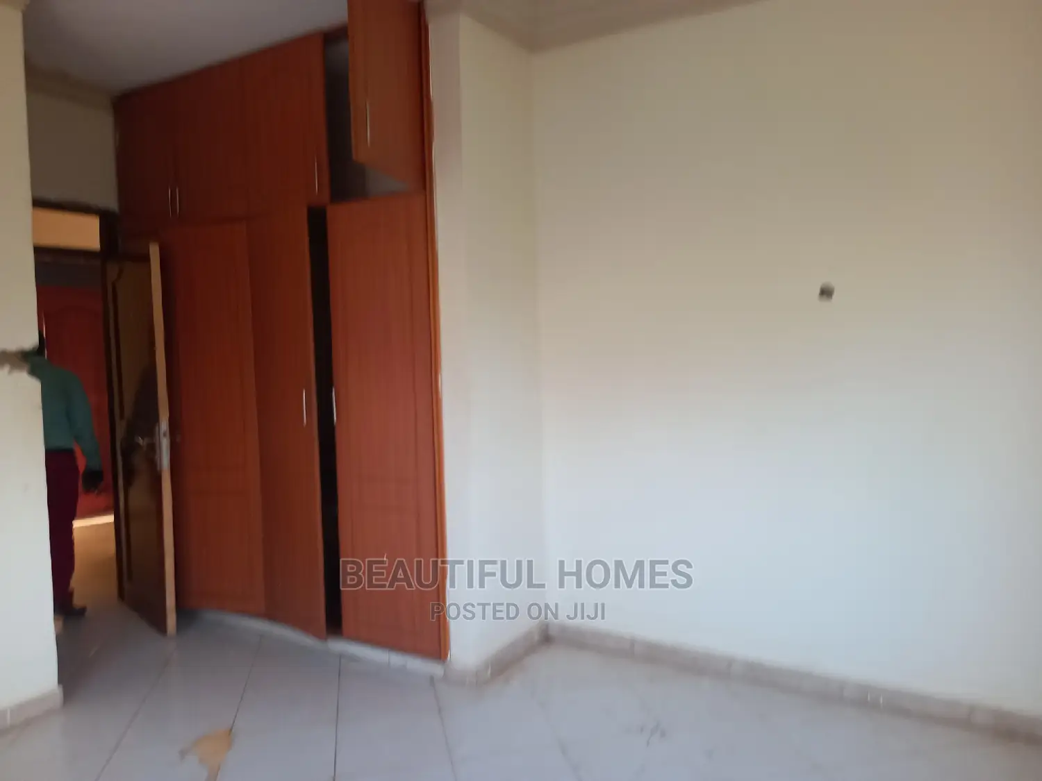 Furnished 4bdrm Bungalow in Kira for Sale in Kira