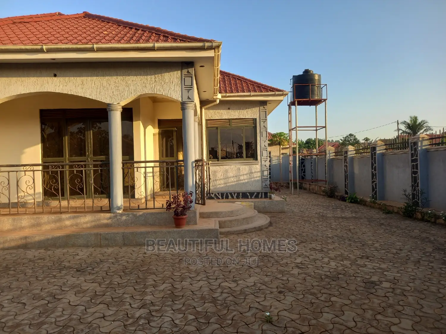 Furnished 4bdrm Bungalow in Kira for Sale in Kira
