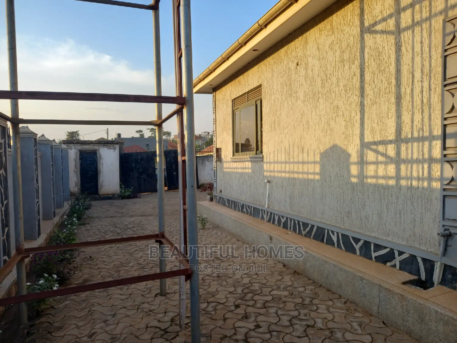 Furnished 4bdrm House in Kira for Sale in Kira