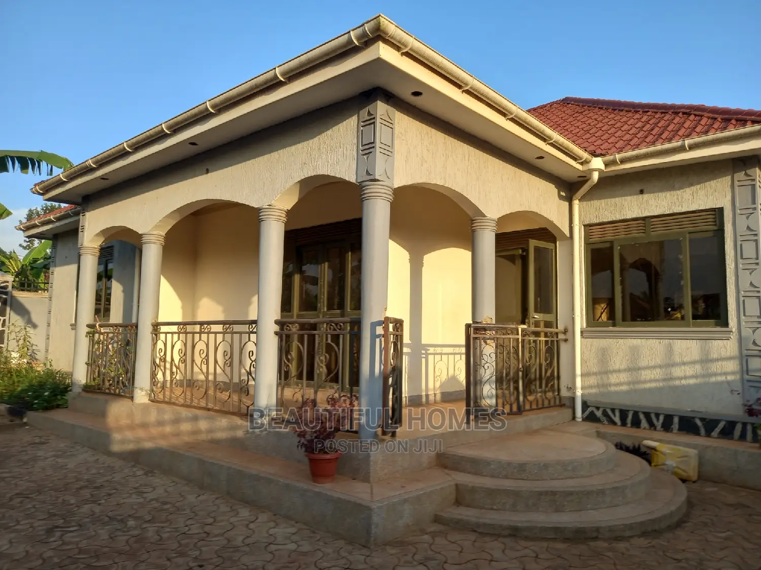 Furnished 4bdrm Bungalow in Kira for Sale in Kira