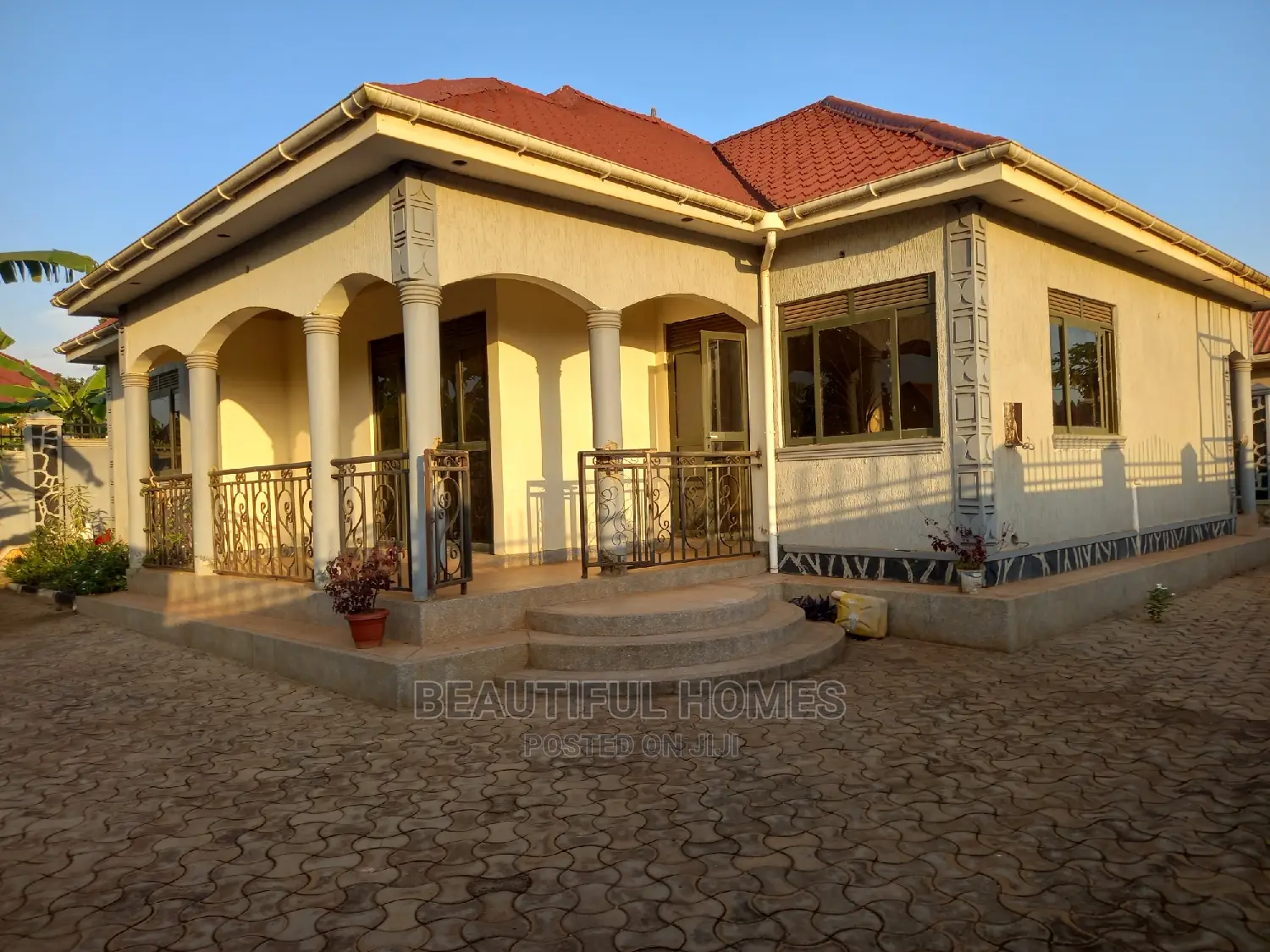 Furnished 4bdrm Bungalow in Kira for Sale in Kira