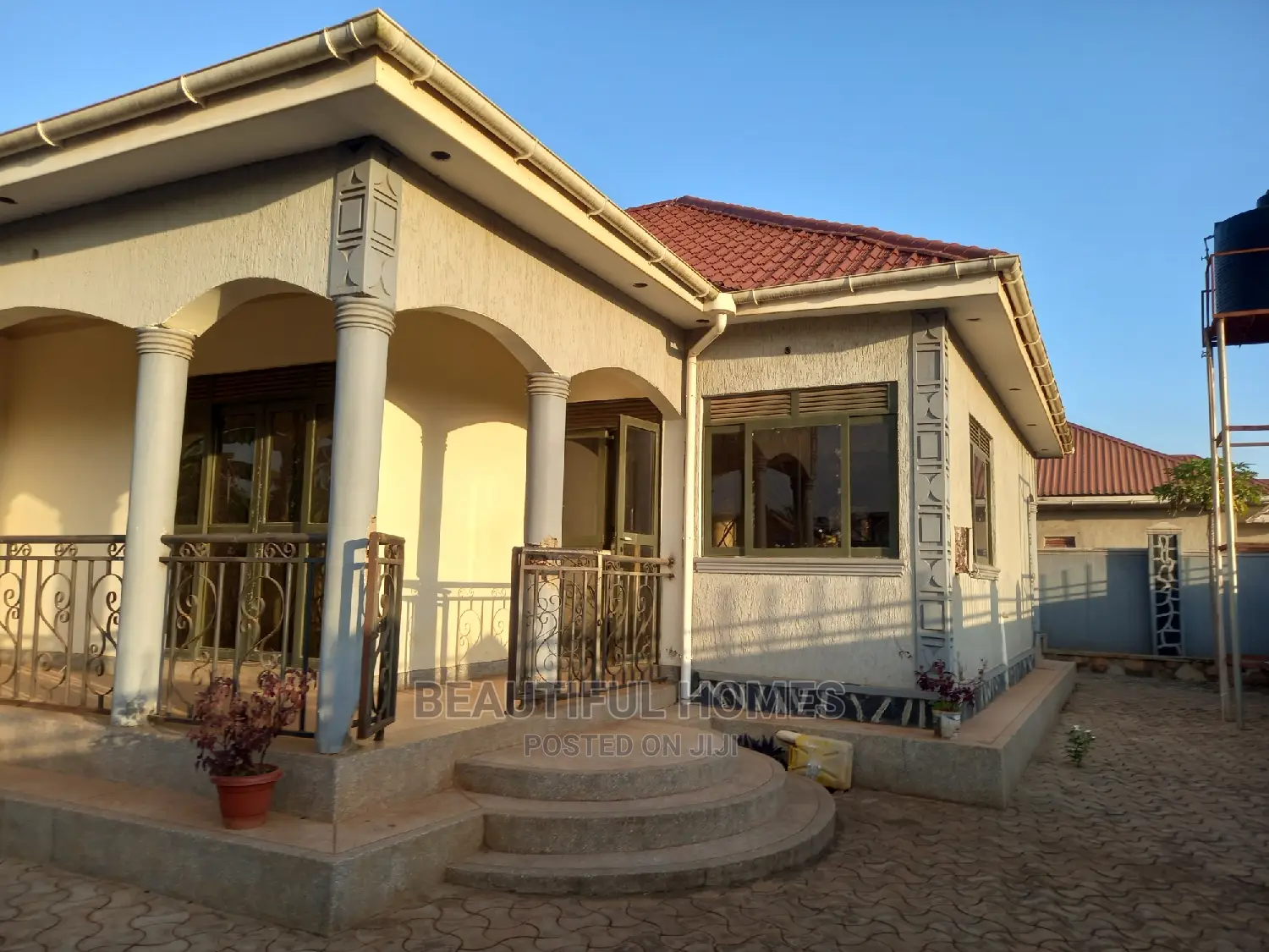 Furnished 4bdrm Bungalow in Kira for Sale in Kira