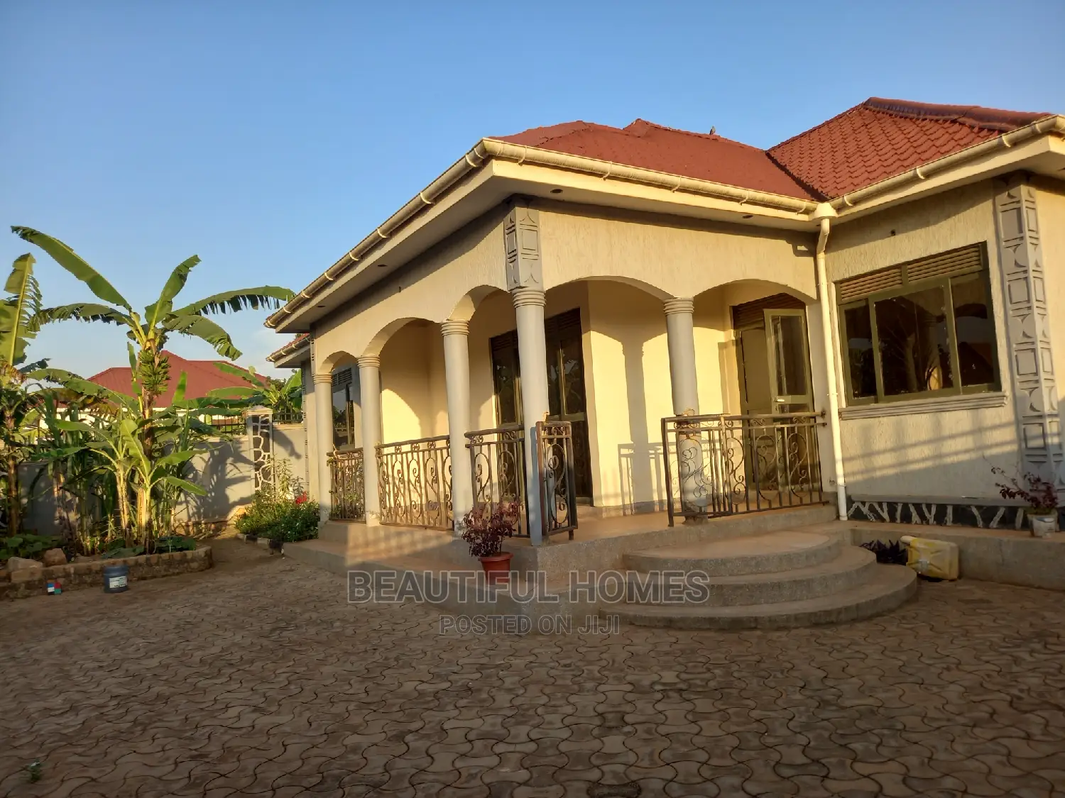 Furnished 4bdrm Bungalow in Kira for Sale in Kira