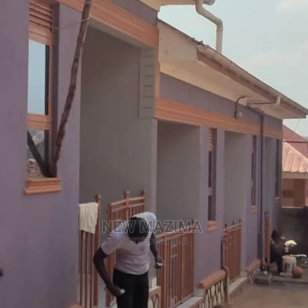 6bdrm House in Salaama Munyonyo Rd, Central Division for Sale in Central Division