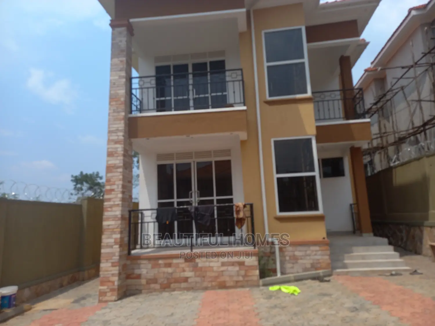 Furnished 4bdrm Duplex in Najjera, Central Division for Sale in Central Division