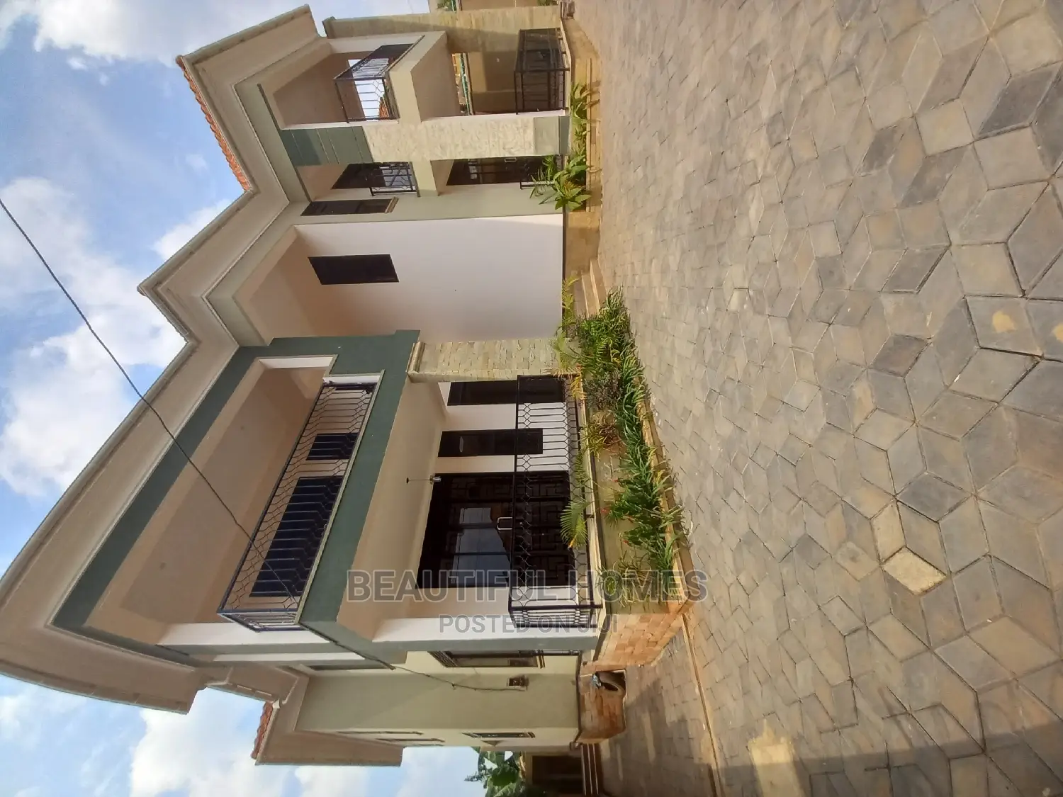 Furnished 5bdrm House in Kira for Sale in Kira