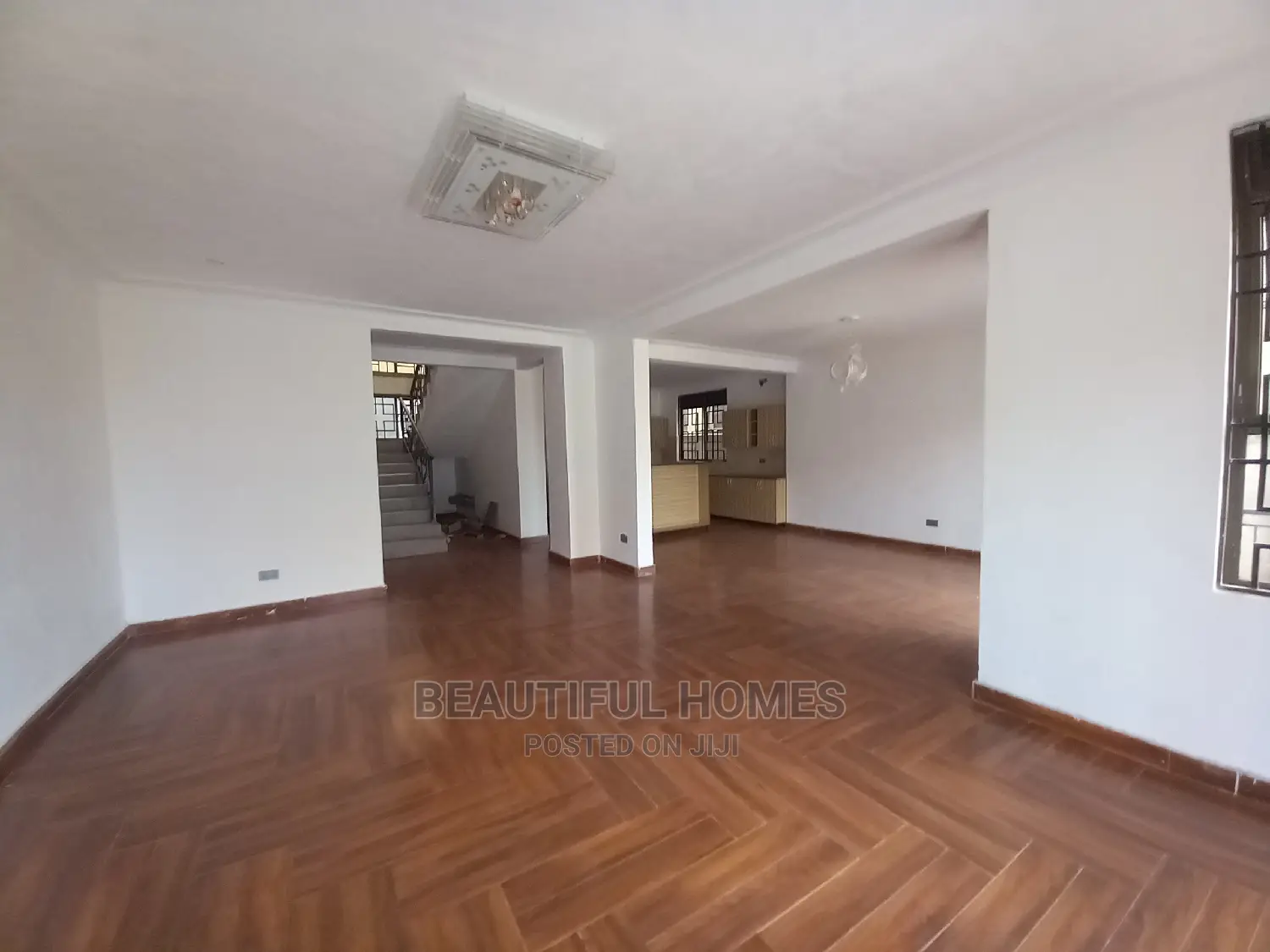 Furnished 5bdrm House in Kira for Sale in Kira