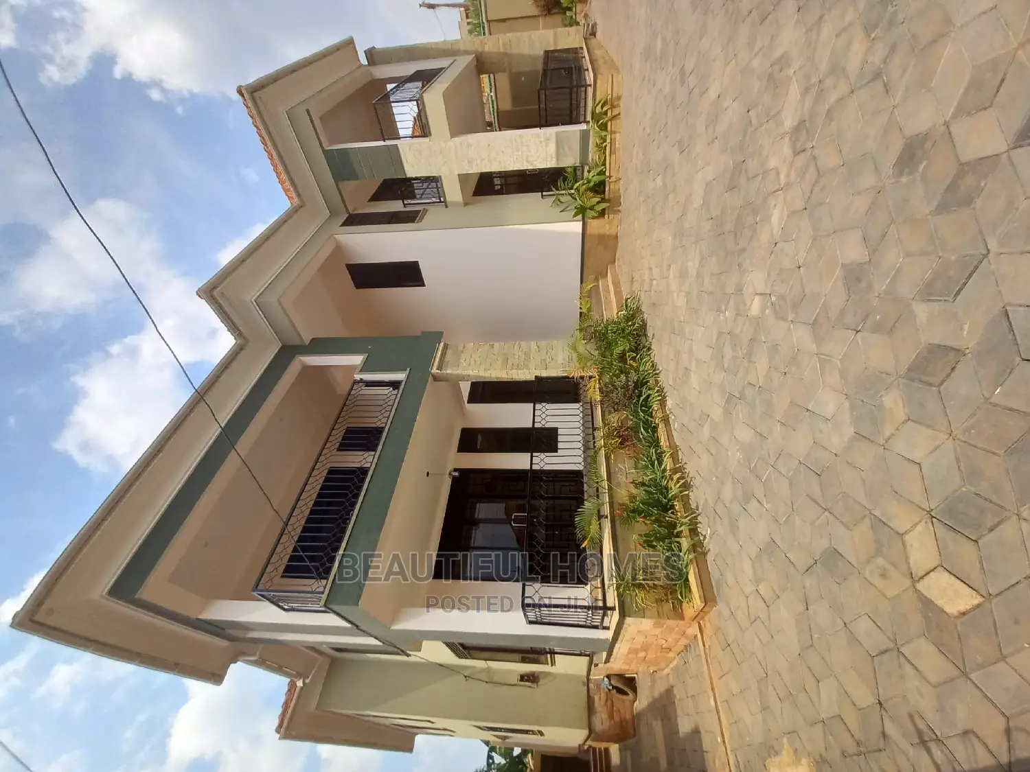 Furnished 5bdrm House in Kira for Sale in Kira