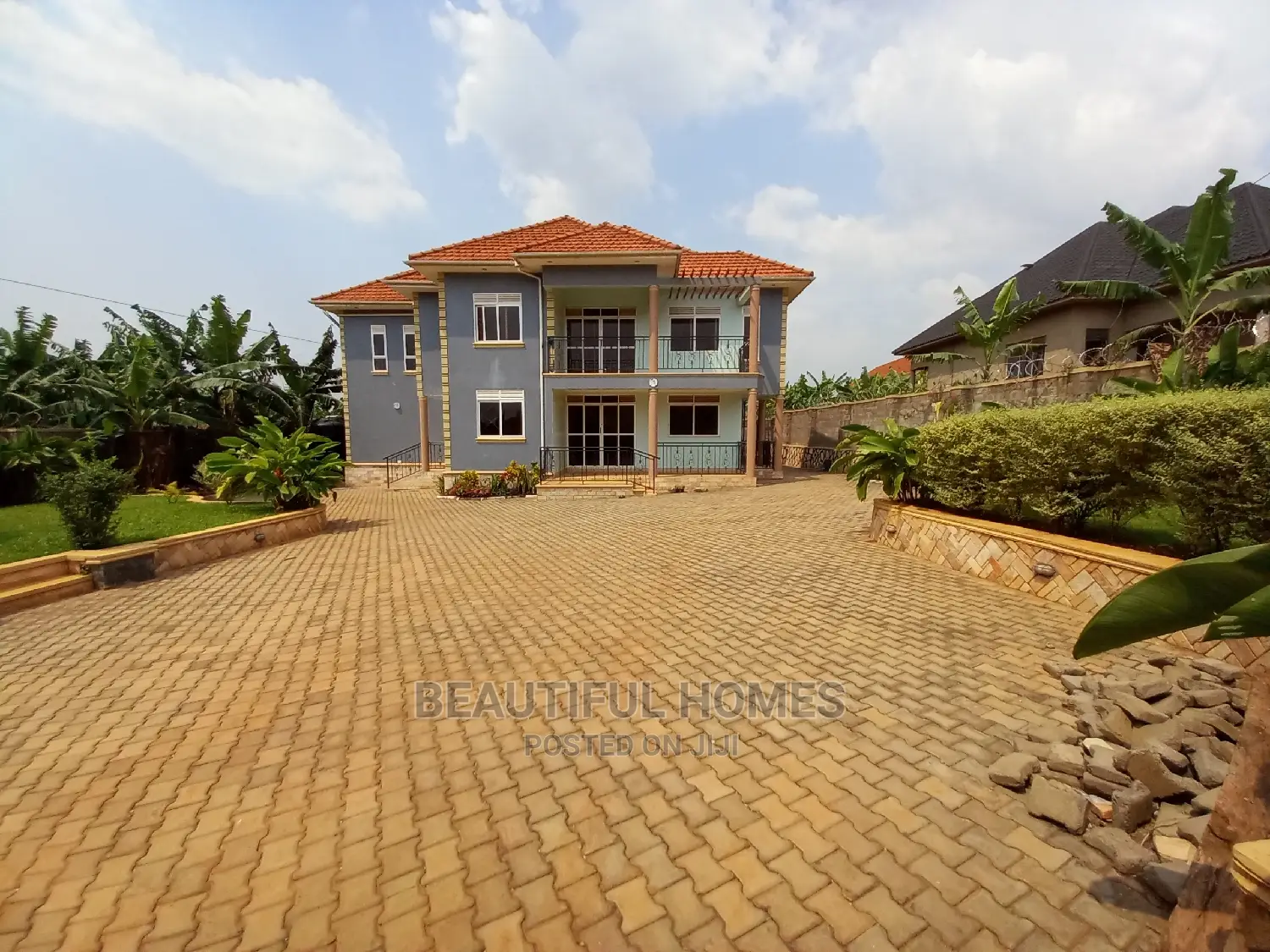 Furnished 5bdrm Mansion in Kira for Sale in Kira