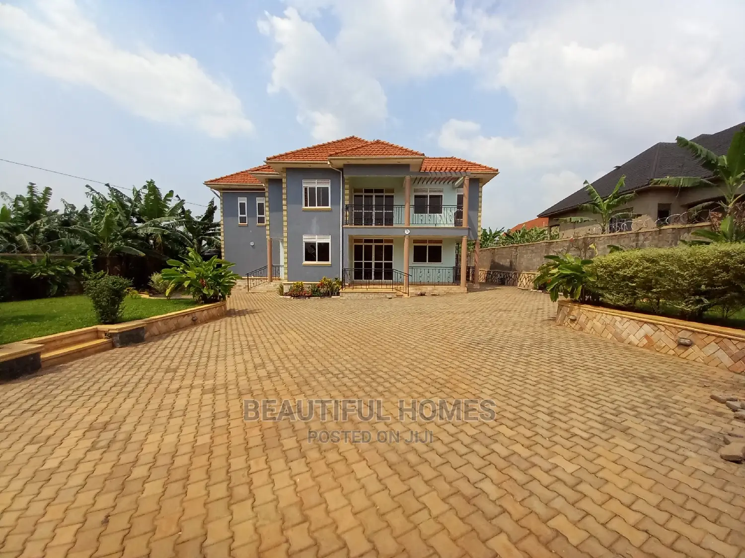 Furnished 5bdrm Mansion in Kira for Sale in Kira