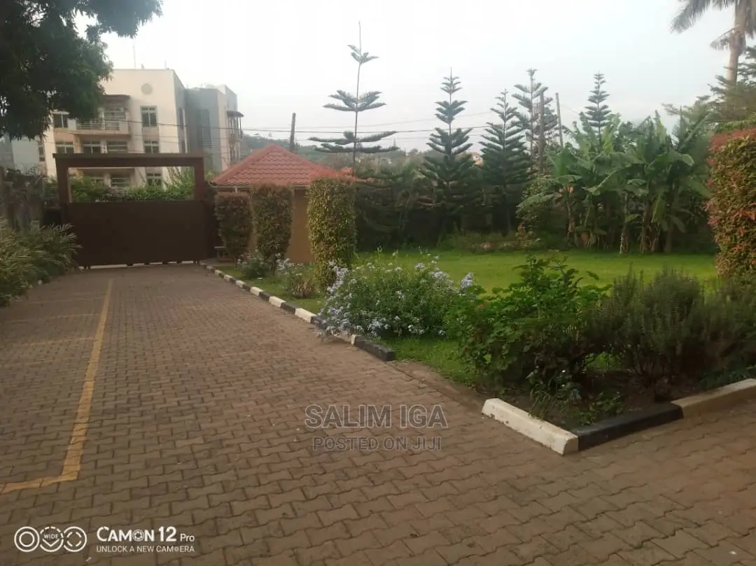 3bdrm Apartment in Kololo Property, Central Division for Rent in Central Division