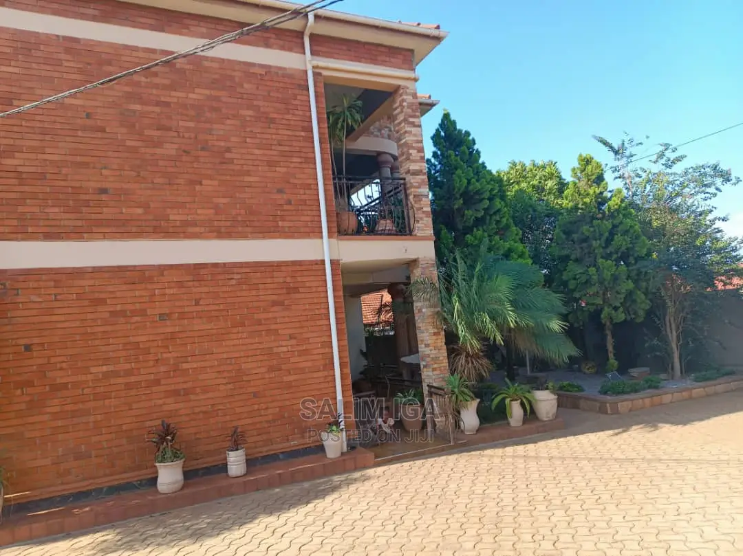 6bdrm Duplex in Kololo Property, Central Division for Rent in Central Division