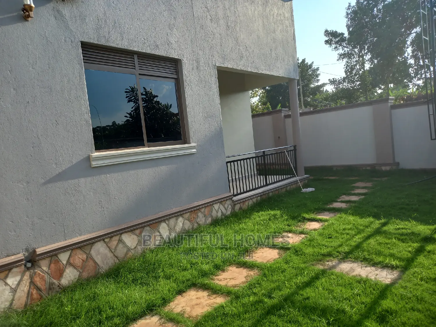 Furnished 4bdrm House in Kira, Central Division for Sale in Central Division
