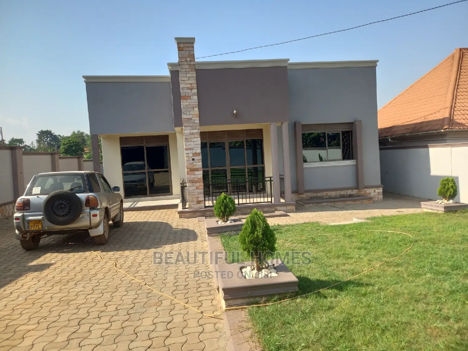 Furnished 4bdrm Maisonette in Kira for Sale in Kira