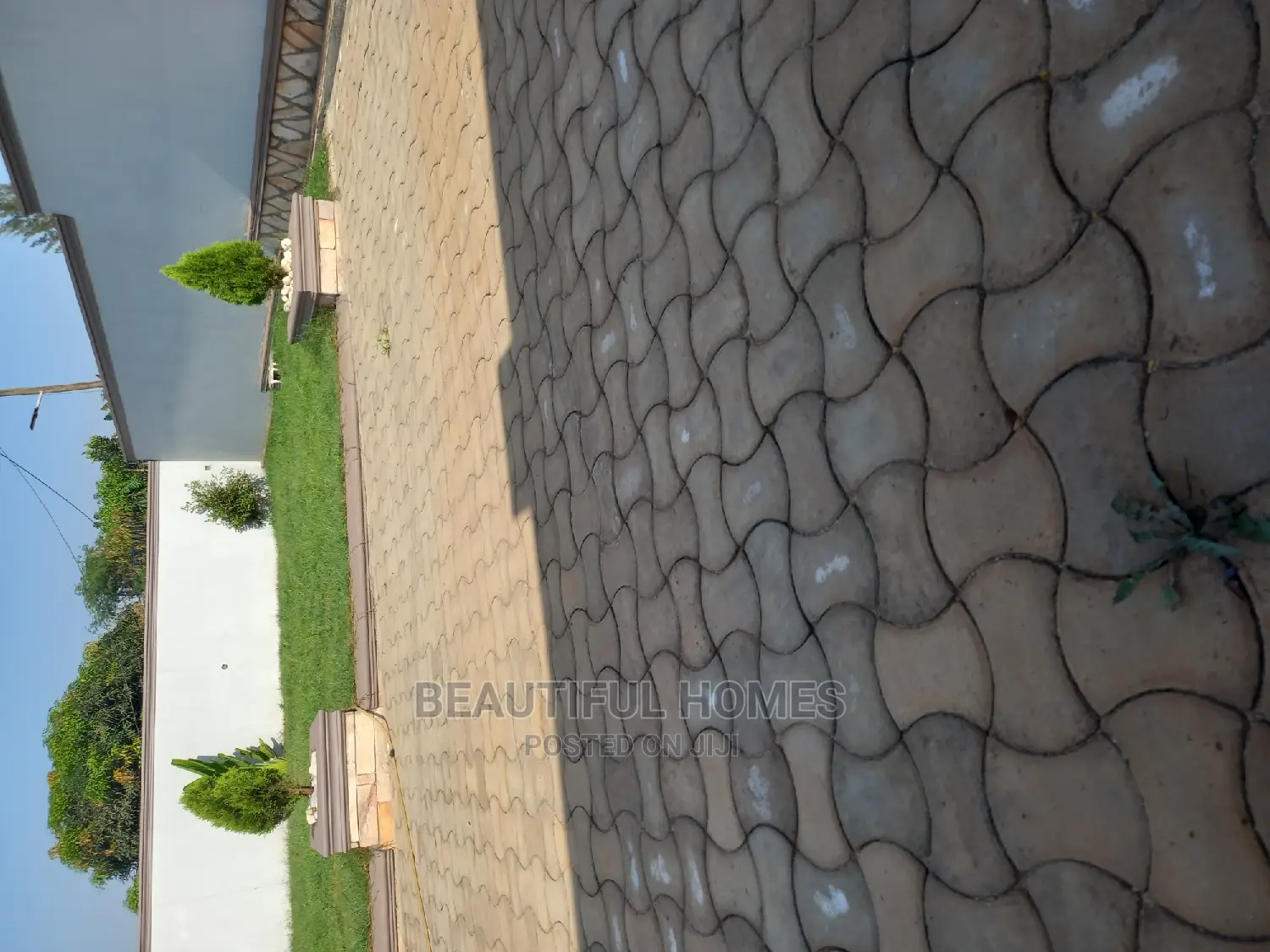 Furnished 4bdrm Bungalow in Kira for Sale in Kira