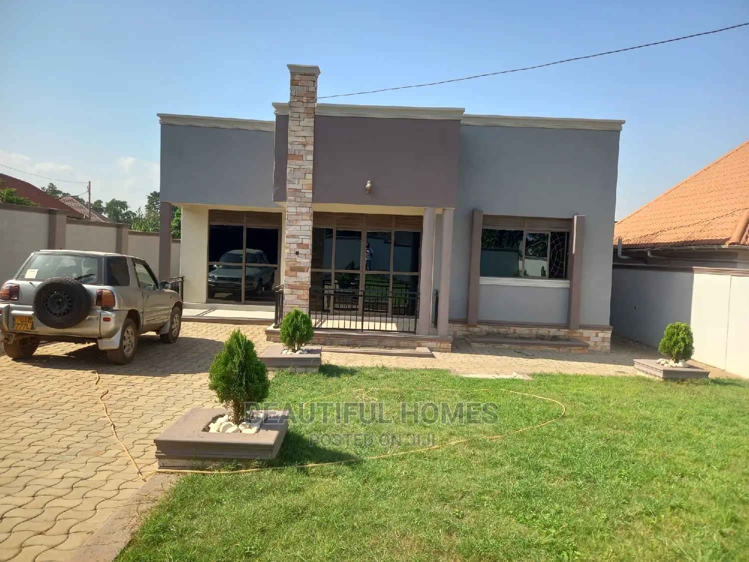 Furnished 4bdrm Bungalow in Kira for Sale in Kira
