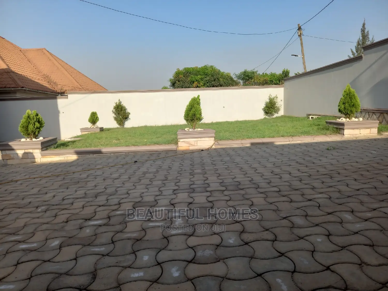 Furnished 4bdrm Bungalow in Kira, Central Division for Sale in Central Division