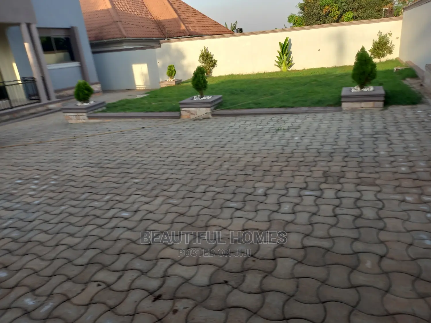 Furnished 4bdrm House in Kira, Central Division for Sale in Central Division