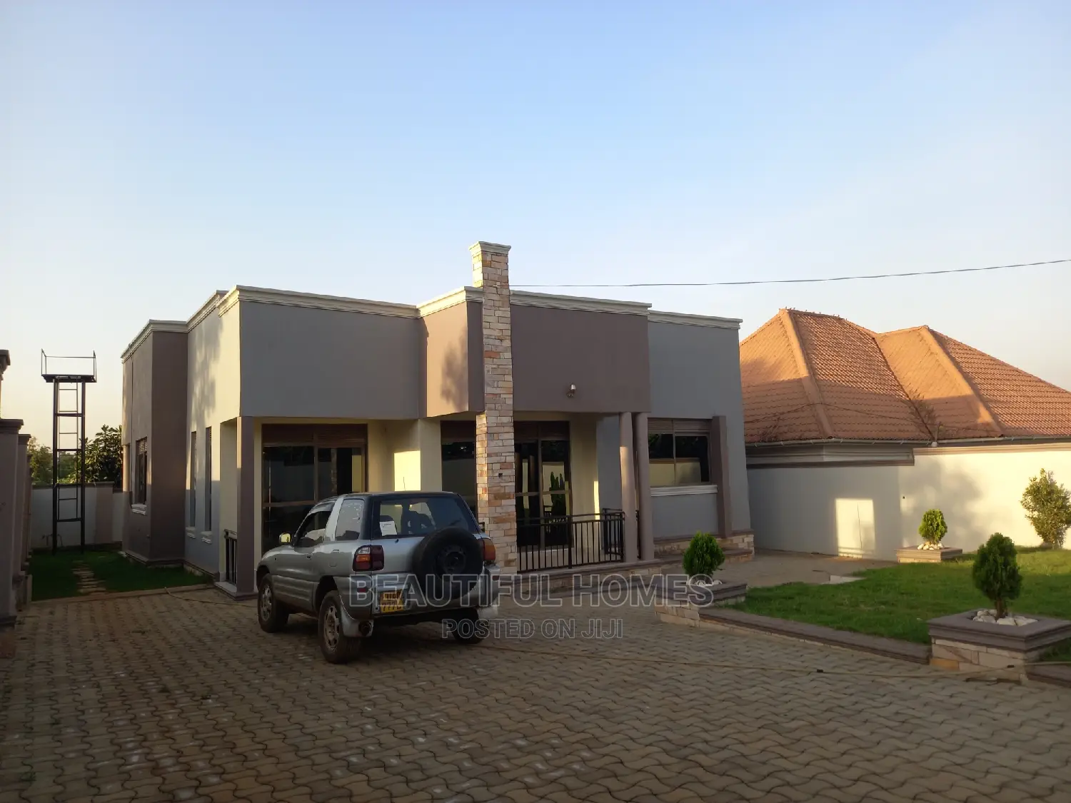 Furnished 4bdrm Bungalow in Kira for Sale in Kira