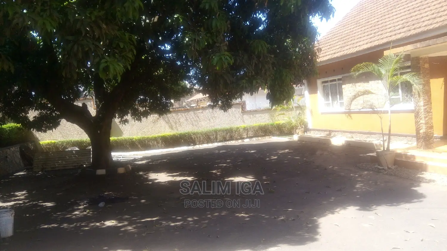 3bdrm Bungalow in Kololo Property, Central Division for Rent in Central Division