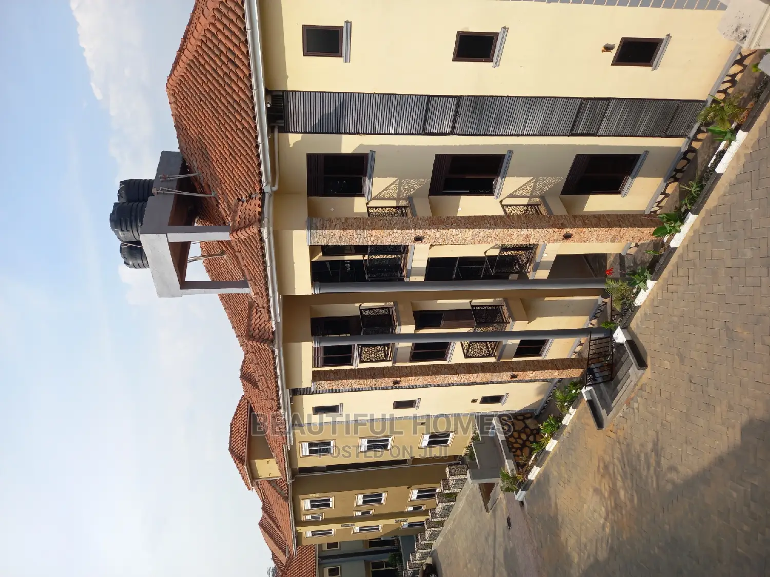 Furnished 2bdrm Block of Flats in Kyanja Corporate, Central Division in Central Division