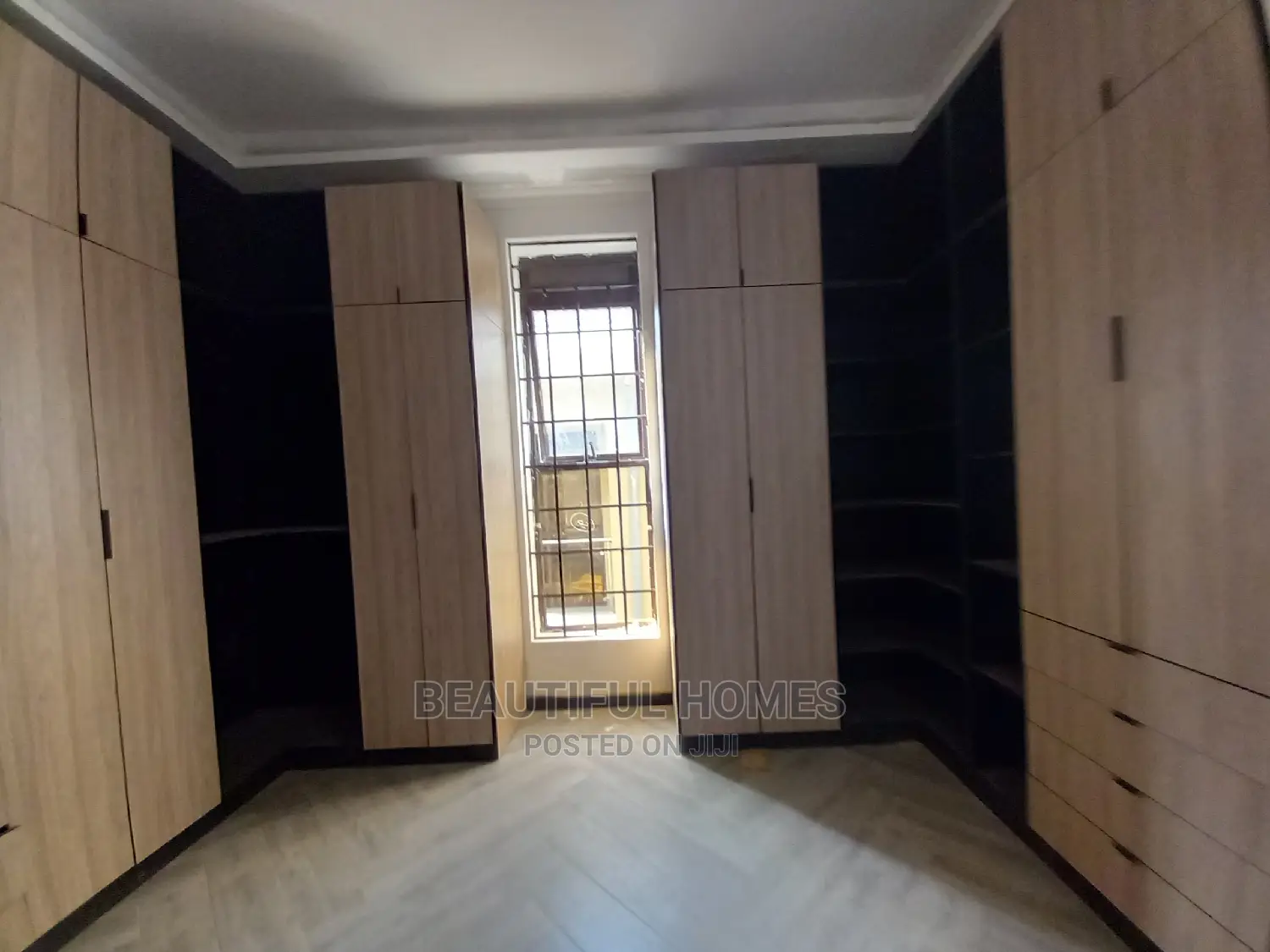Furnished 6bdrm Duplex in Kyanja, Central Division for Sale in Central Division